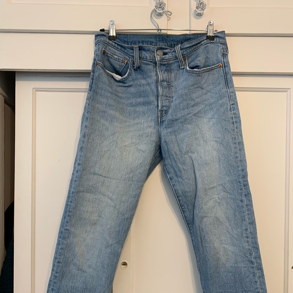 Levi’s light wash jeans